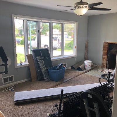 Living Room Before rehab and staging