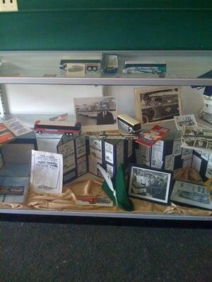 Display case of bus momentos