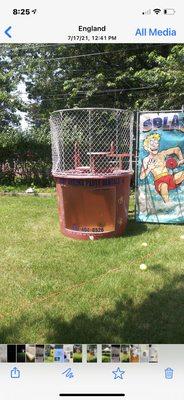 Dunk tank