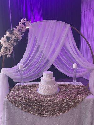 Cake table