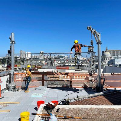 Commercial window washing downtown SF