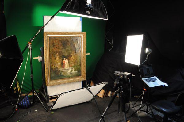 Large or small Works of Art can be capture on our portable studio.