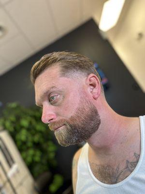 Taper slick back straight razor shave and beard trim