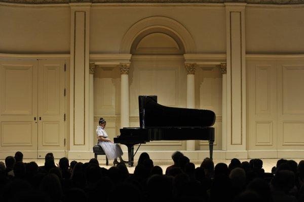 Gabriela performs at Carnegie!