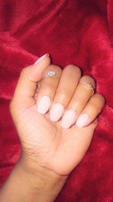 Natural manicure with dip powder