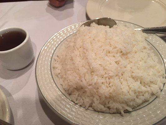 See how much white rice you get with the lemon chicken meal.