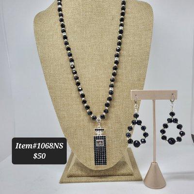 Necklace set