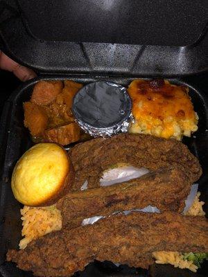 Fried rib dinner (yams, Mac and cheese, corn bread and yellow rice)