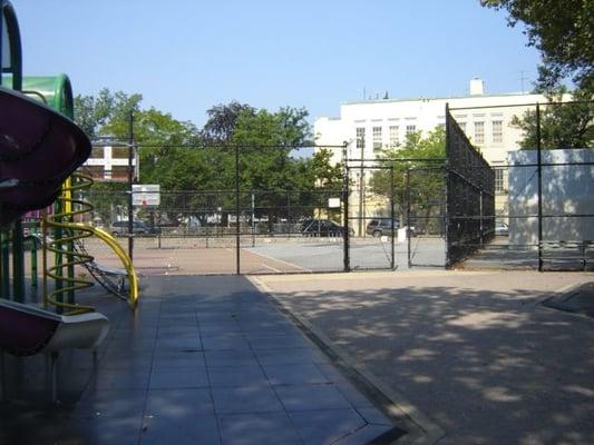 Two handball courts, and full & half basketball court - photo credit: http://www.nycgovparks.org/parks/admiralpark