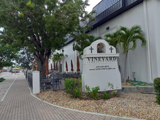 Vineyard Community Church