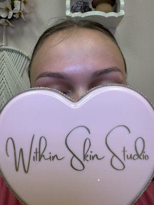 signature brow wax