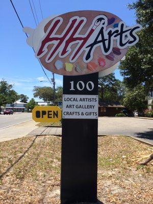 HH Arts, local artists arts and crafts 
 open 10-3pm Tuesday-Saturday