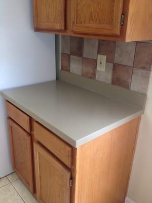 before pic of counter top resurfacing