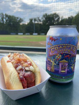 Big Train with a 7 Locks Brewery and Catalyst Hot Dog night!