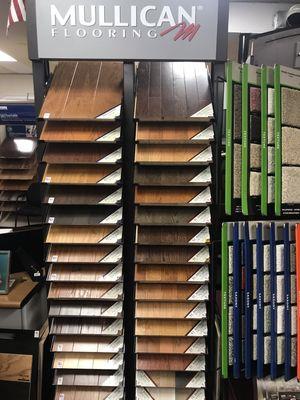 Solid & Engineered wood display