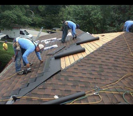 Is your roof leaking? Need a new roof, call Ace Contracting.