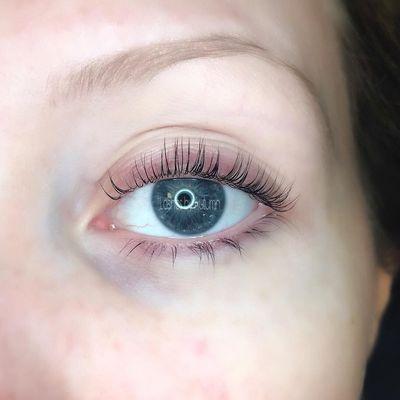 It's amazing how a lash lift + tint can instantly brighten your eyes! Lashes by Autumn at Brieshi Salon, the best salon in Rogers, AR.