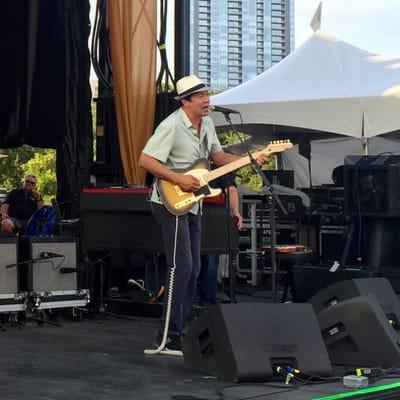 No problem getting right up to the stage, especially for the opener. This is Big Head Todd, opening for Steve Miller Band.