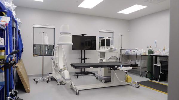 Modern Vascular in Fort Worth, AZ. Procedure Room equipment