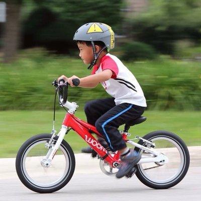 The Woom 2 is the ultimate 14" pedal bike for 3-4.5 yr olds.