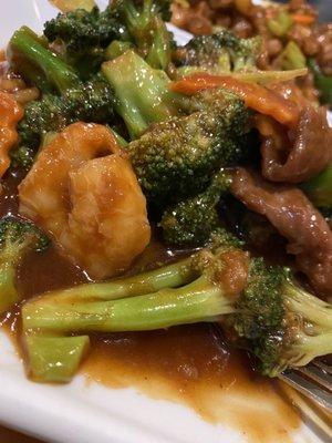 Beef and Broccoli ( I also requested to add Shrimp)