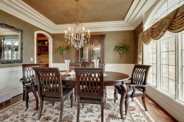 The finishings in this luxurious dining room leave you feel warm and welcome