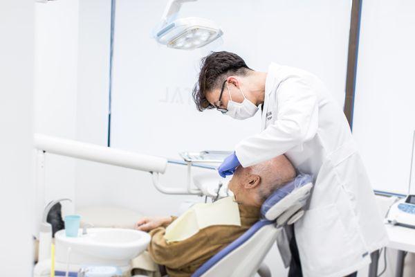 Our goal is to help our patients to maintain a healthy oral health with our prestige dental service that fit your needs.