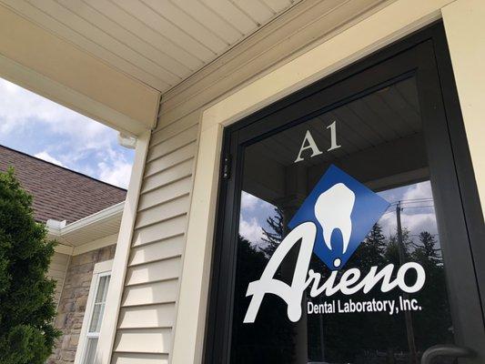 Arieno Dental