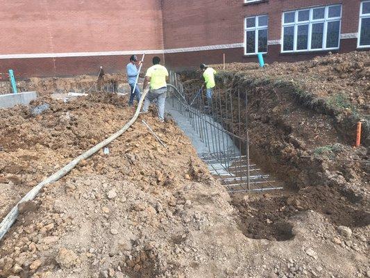 Pouring footers