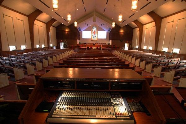 Lee Hartman & Sons provides A/V services and products for Houses of Worship, including mixers, projectors, screens, sound systems, and more!