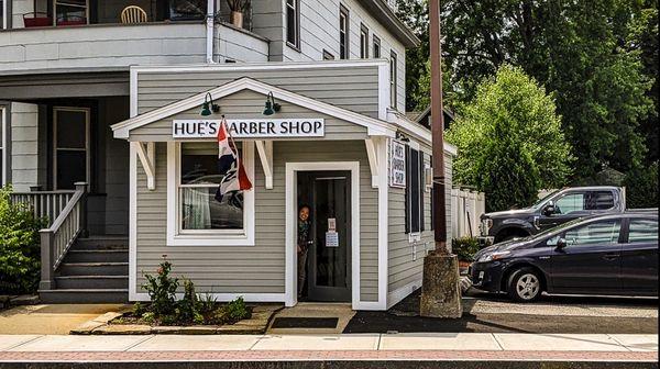 Hue Pepins Barber Shop