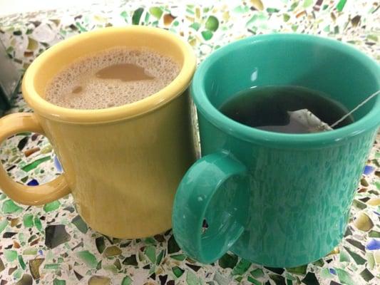 Coffee (left) and tea (right)