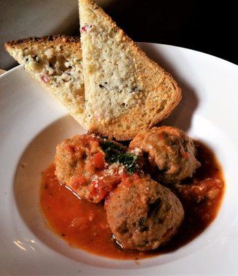 Angie's meatballs w/ garlic bread.