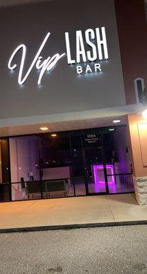 VIP lash Bar