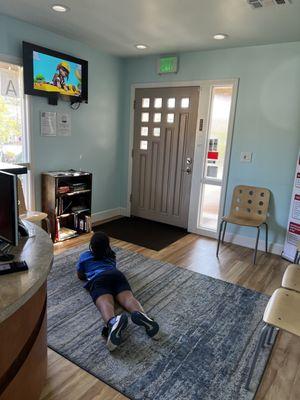 Waiting Room Kid Friendly 
.
BOOK APPOINTMENT TODAY !
Phone : (408)-446-1289
Web: Sevenhillsdental.com