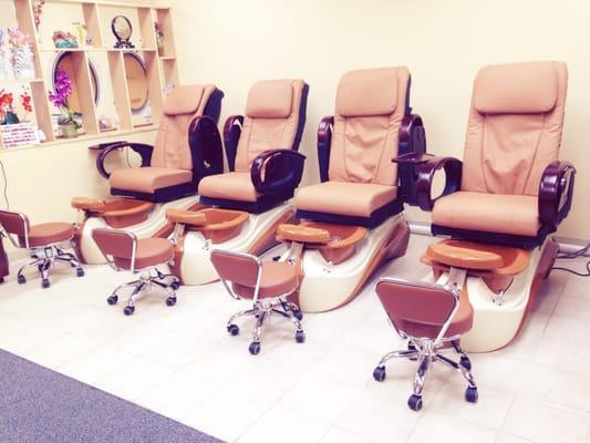 New spa pedicure chairs.