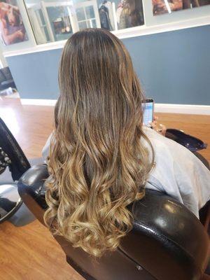 Balayage with soft curls