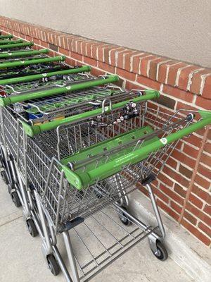 Lots of carts that wheel properly