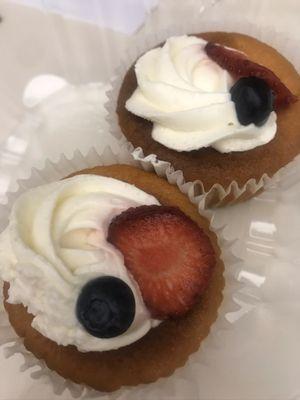 Keto alKind cupcake