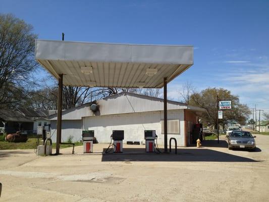 2013-04-06; Martin's Grocery, Widener AR