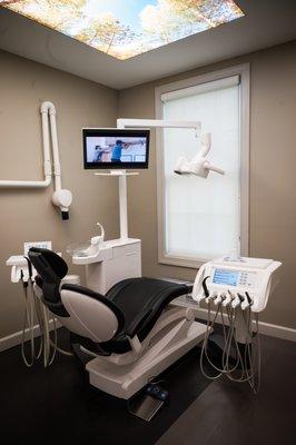 Andrew J Dietz DDS, PA