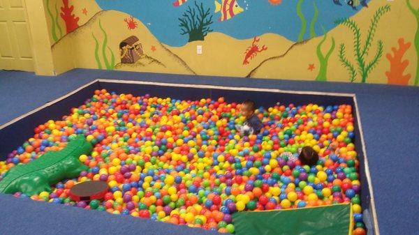 Ball pit