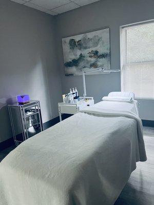 Facial room and esthetic services.