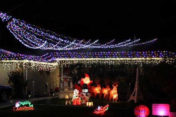 Shawnee Lane Holiday Light Show