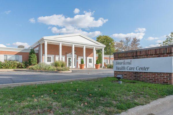 Heartland Health Care Center-Macomb