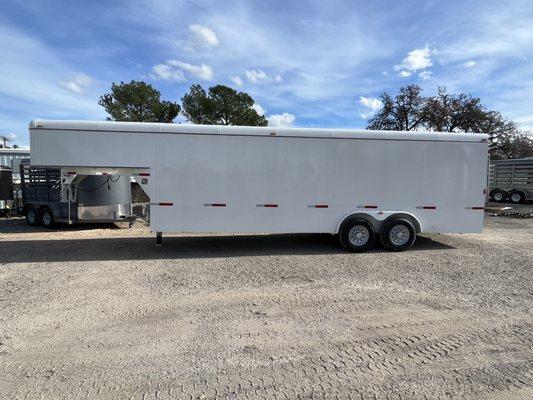 W-W Gooseneck Cargo Hauler 24'