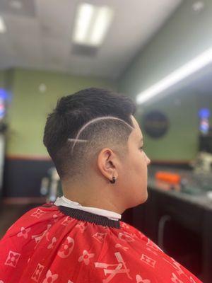 Low Fade simple design