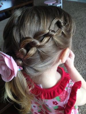 Daisy chain braid