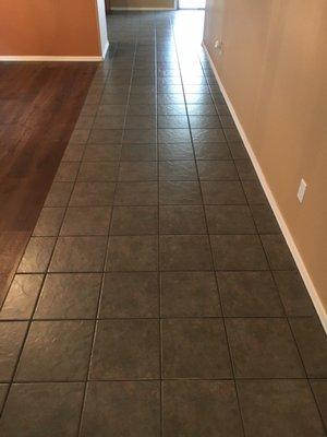 Look at that shine! You can even tell the grout is dark again lol! Thanks Ismail and Jesse!