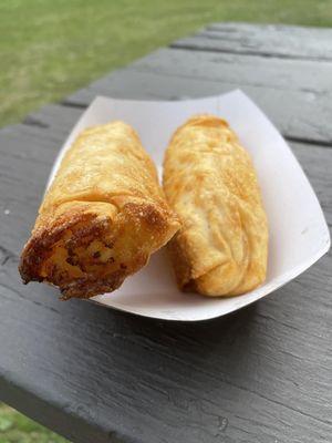 Mac n Cheese Eggrolls